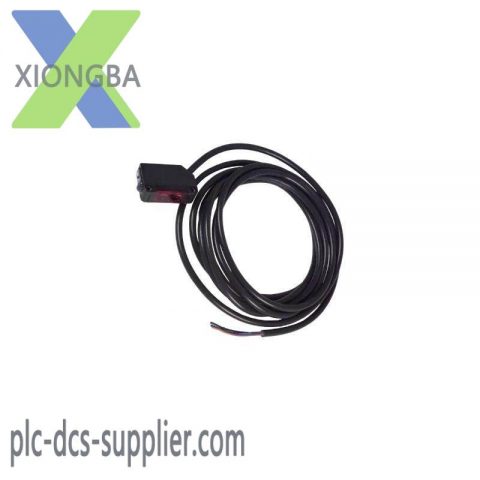 OMRON E3Z-R61 Photoelectric Sensor, Precision Measurement & Reliable Control